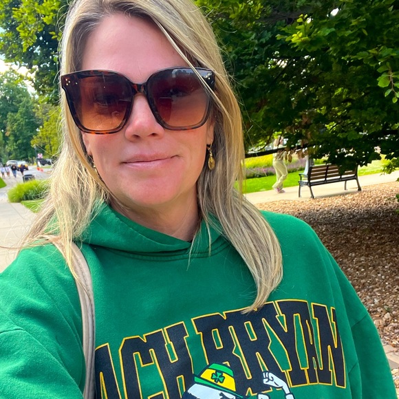 Meet your Posher, Kristen - Picture 1 of 1